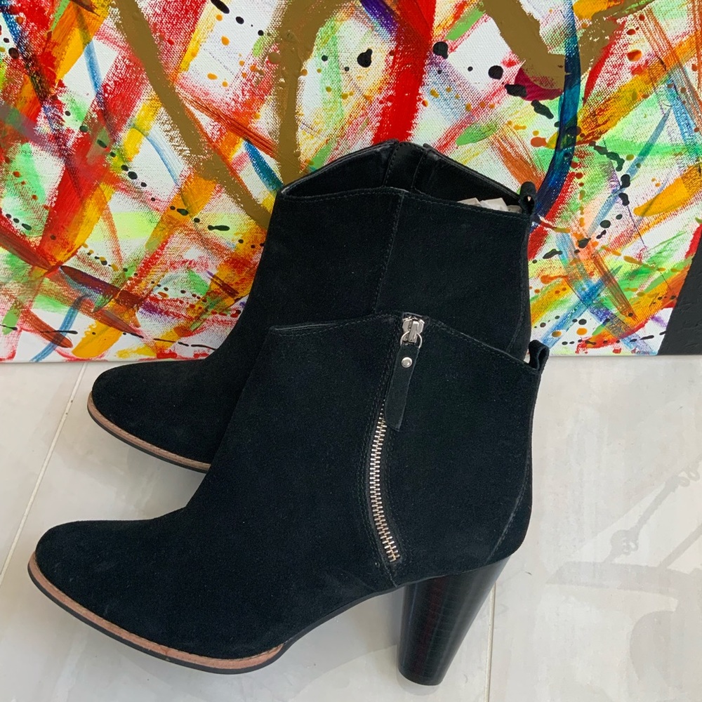 GAP Black Leather Ankle Bootie Size 10 - Picture 6 of 7